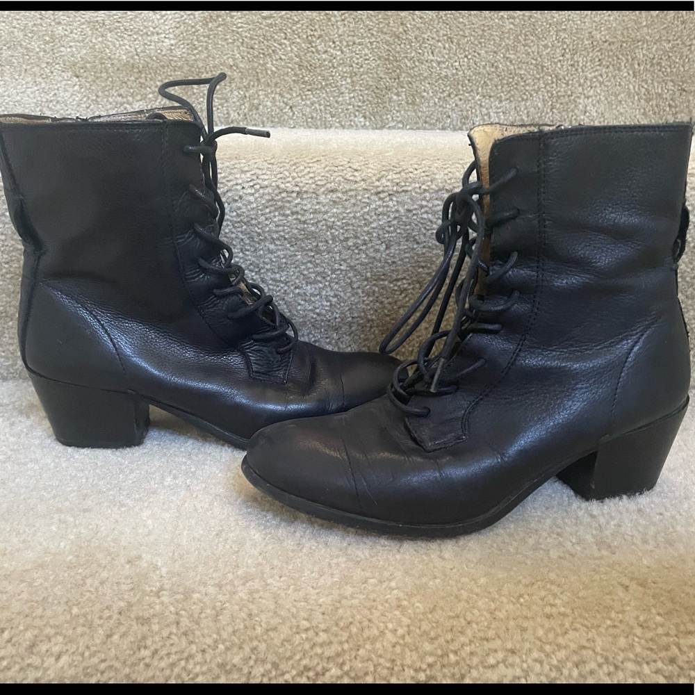 Womens Black Lace Up Leather Boots from Frye